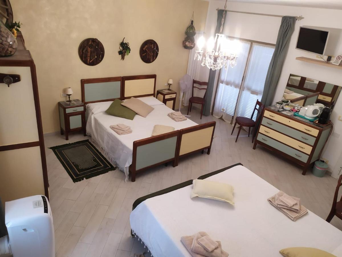 La Terra Di Mingo Bed and Breakfast Vado Ligure Eksteriør billede