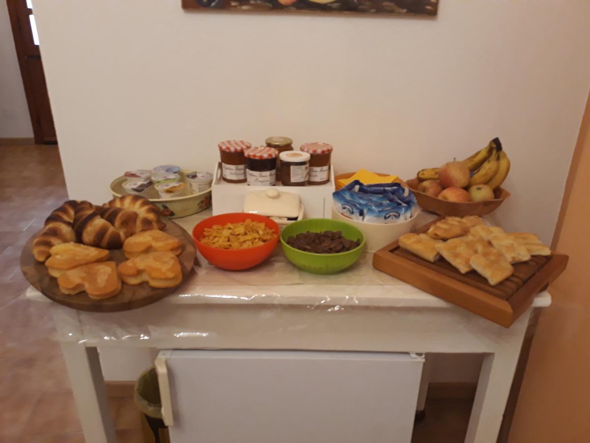 La Terra Di Mingo Bed and Breakfast Vado Ligure Eksteriør billede
