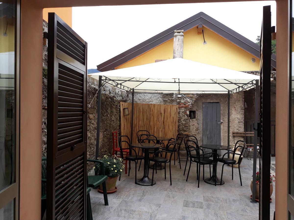 La Terra Di Mingo Bed and Breakfast Vado Ligure Eksteriør billede
